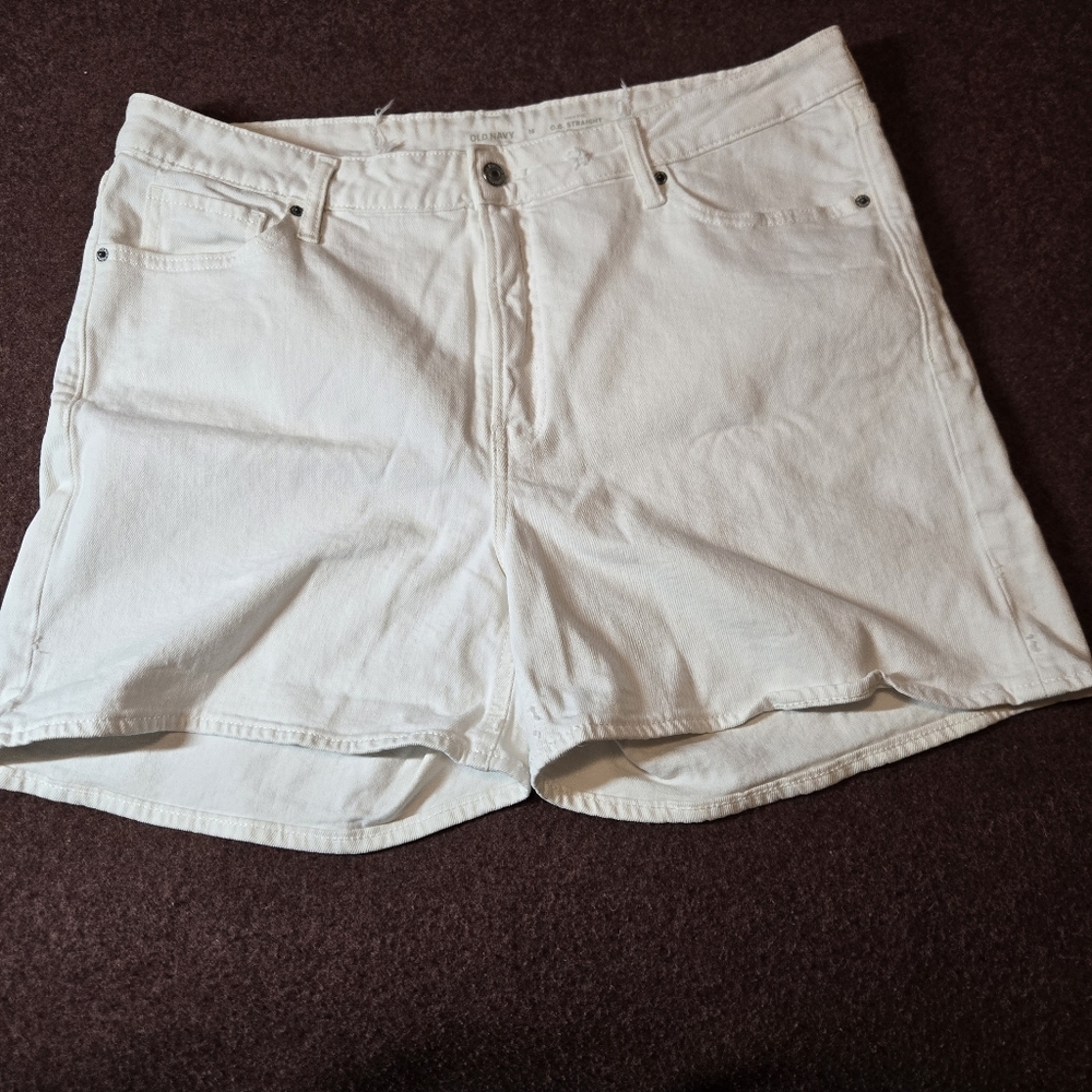 Old Navy OG Straight Shorts In Off White Size 18 Denim